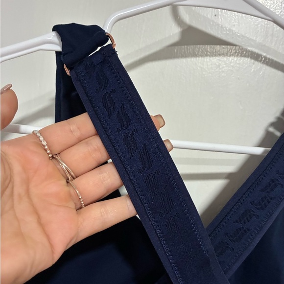 Fabletics Women's Navy Sports Bra Size S - Picture 4 of 5